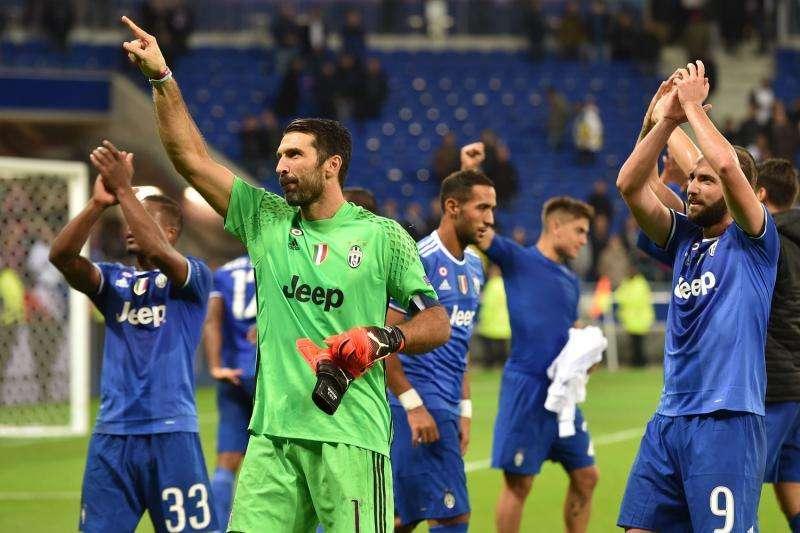 CHI NON OSA, CRITICA. CHI OSA, VINCE