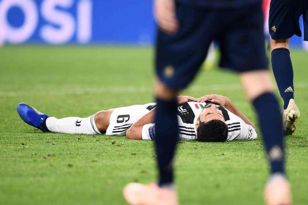 KHEDIRA SU INSTAGRAM: “Bravi ragazzi, Grande vittoria”