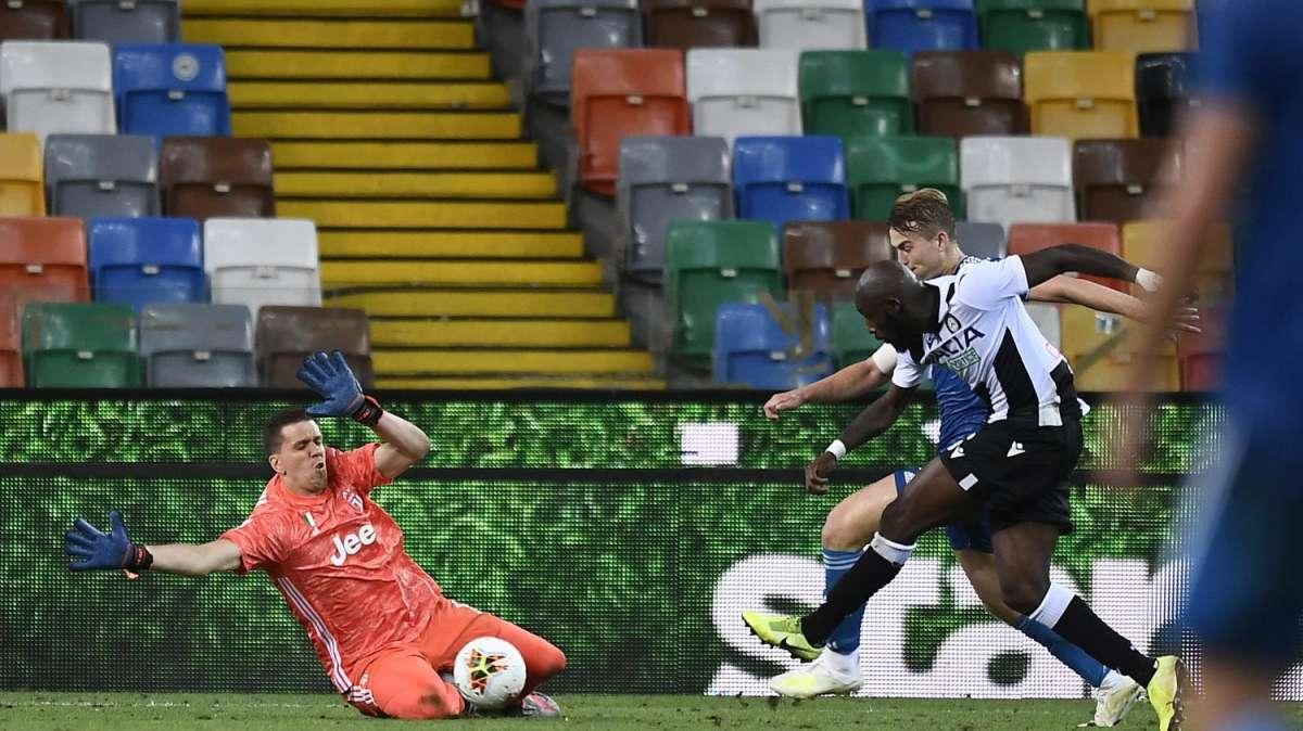 Fofana: "La cavalcata contro la Juve? Rivista un sacco di volte, mi sono preso una rivincita su Alex Sandro"