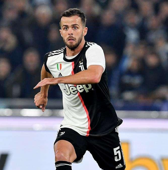 Sky - Pjanic, la Juve valuta scambi anche con PSG e Chelsea
