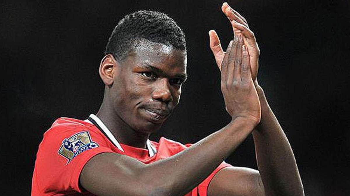 POGBA su Twitter: "Sono a Torino per il trasferimento alla Juve"