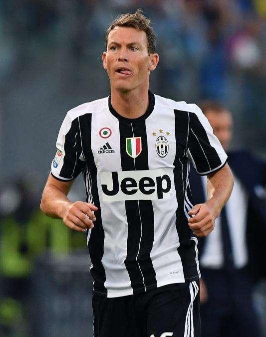 Premium Sport - No di Lichtsteiner al Borussia Dortmund, vuole l'Inter