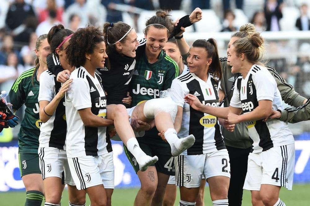 Tutti con Cecilia Salvai!!