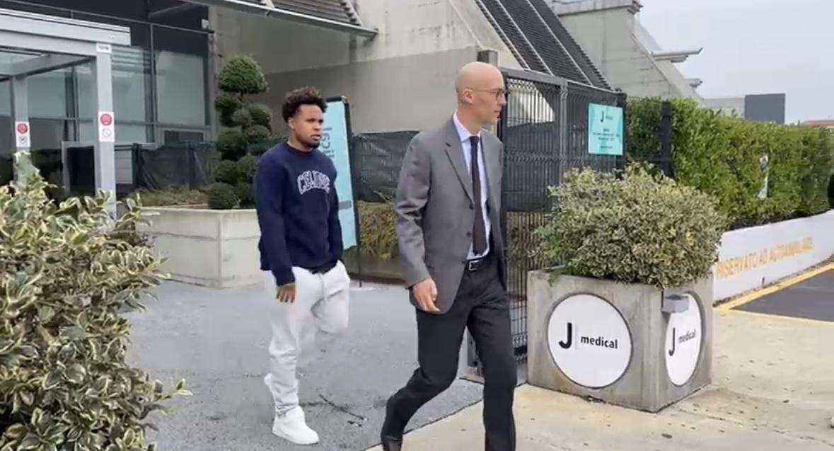 LIVE TJ - Allenamento terminato. Solo un affaticamento per McKennie: salterà la Lazio per precauzione. L’americano tornerà in Champions ( VIDEO E FOTO)