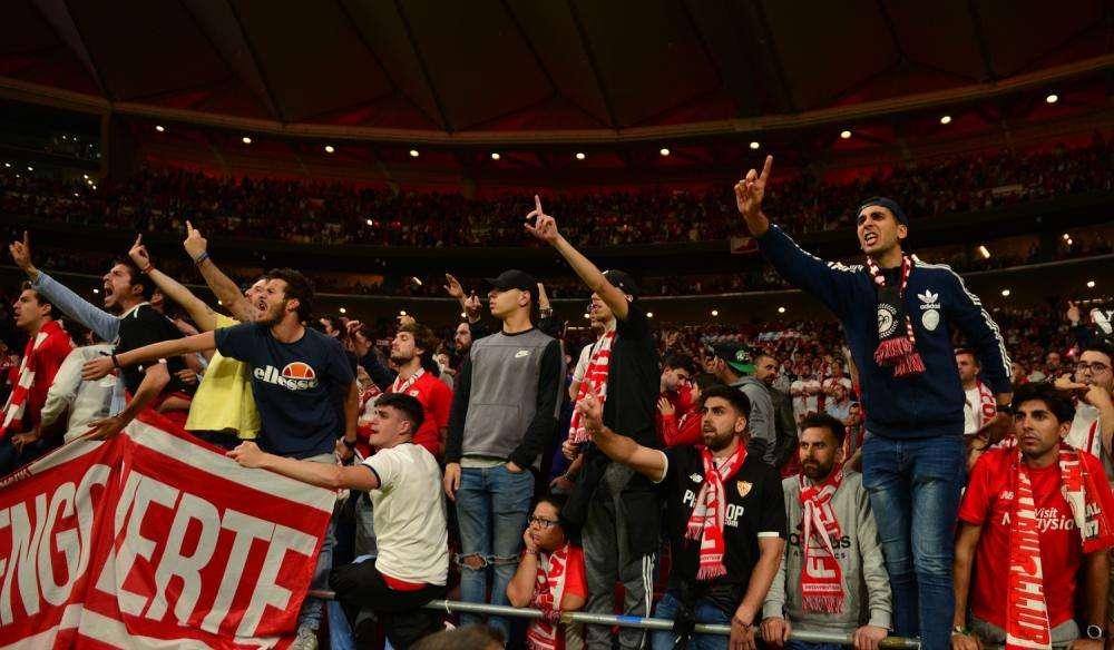 Incredibile clausola per Promes