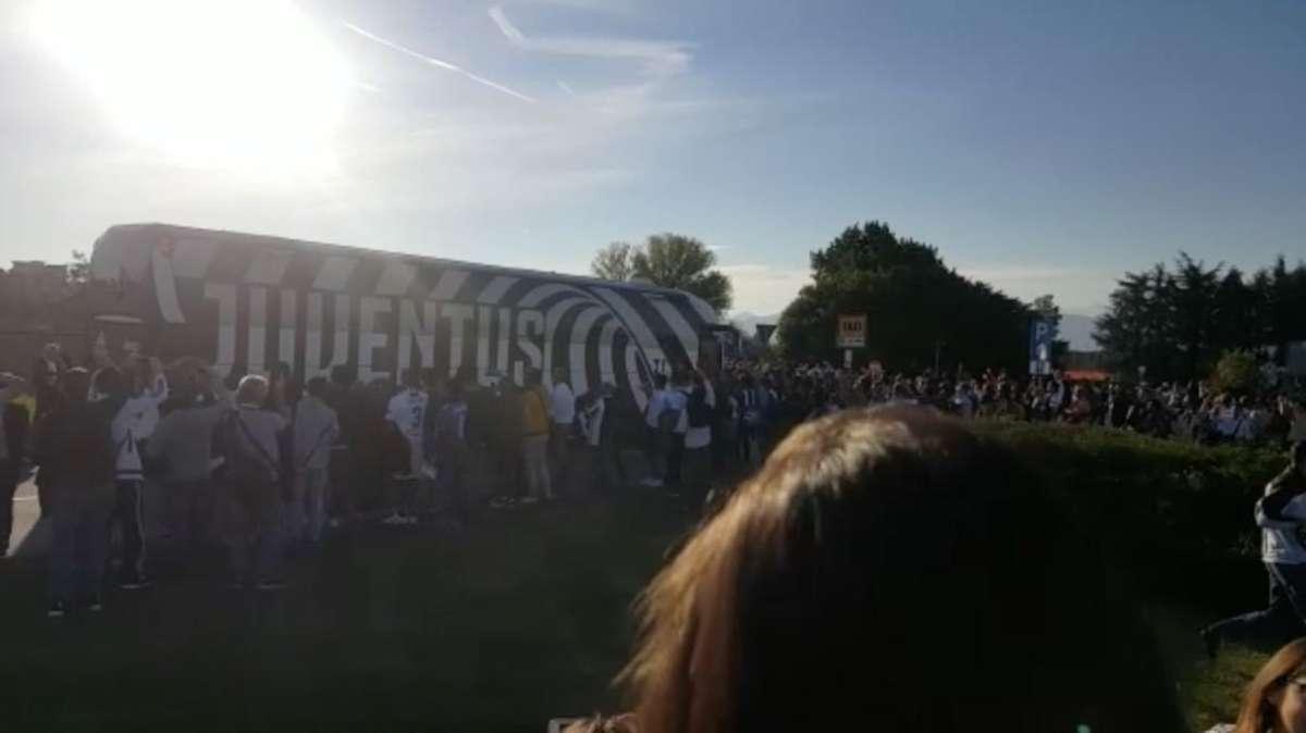LIVE TJ - L'arrivo della Juventus all'Allianz Stadium (VIDEO)
