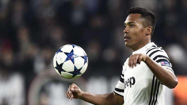 Dall'Inghilterra - Alex Sandro a un passo dal Chelsea: pronti 70 milioni