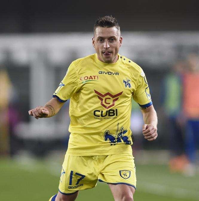 QUI CHIEVO - Contro la Juventus Giaccherini trequartista, gioca Tomovic in difesa