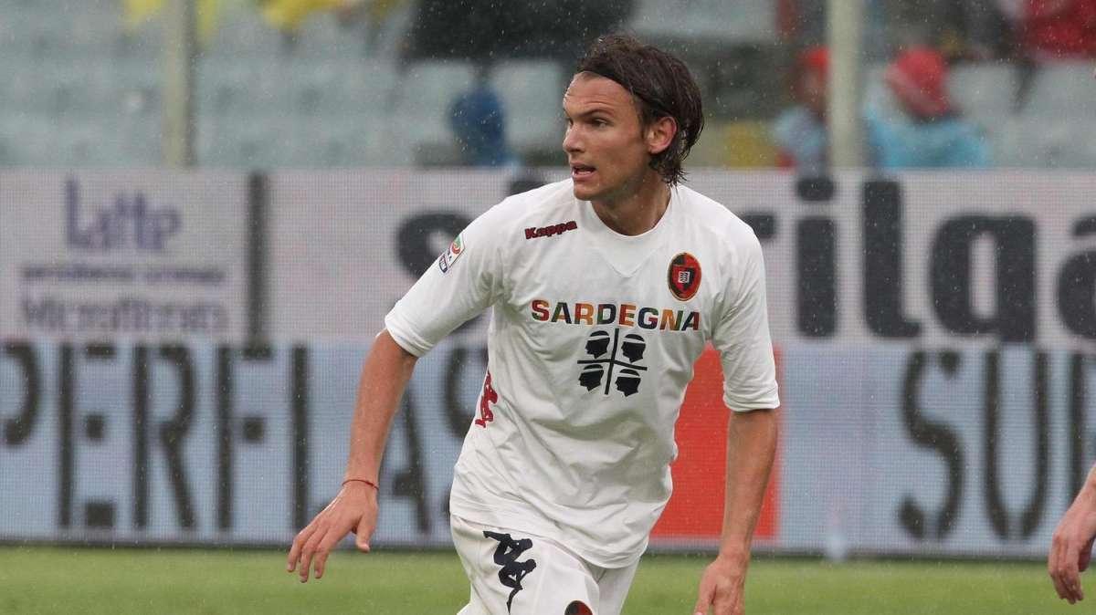 ESCLUSIVA TJ - Ag. Ekdal: "La speranza è rimanere al Cagliari. Inserito nella trattativa Nainggolan? Speculazioni..."