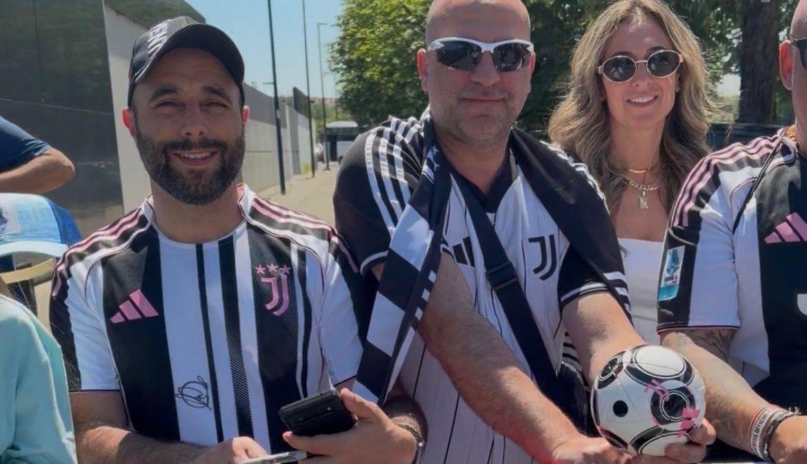 Juventus Club Toronto alla Continassa per David, ma l’attaccante canadese non si è fermato 