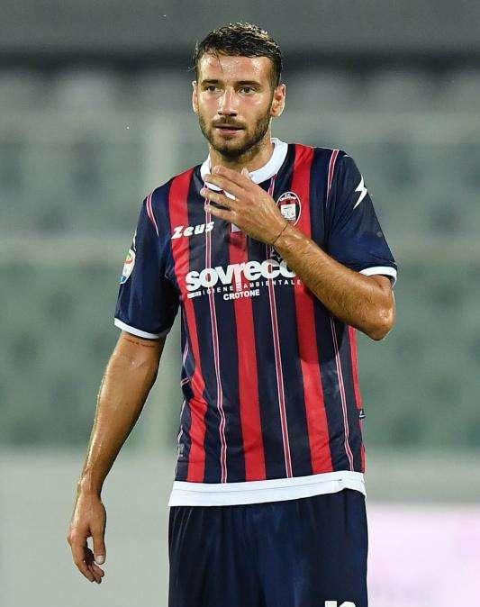 UFFICIALE - Il Sassuolo ufficializza Iemmello e Ferrari. Il difensore lasciato in prestito al Crotone