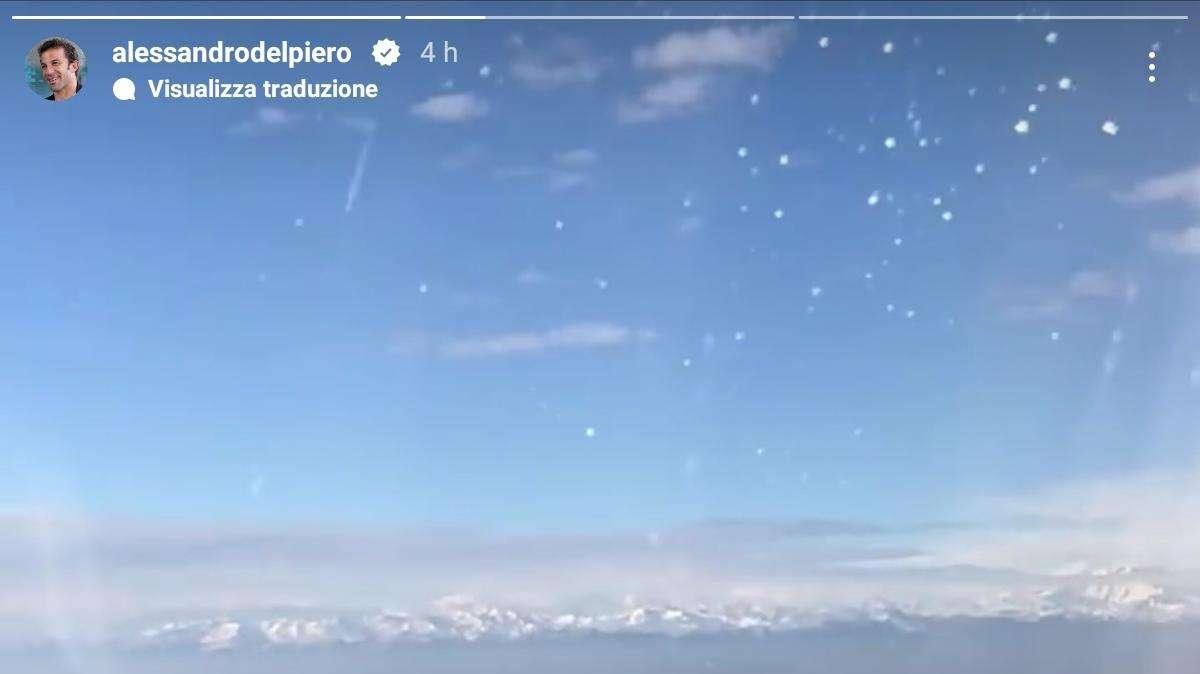 Del Piero in volo verso Torino e scrive: "Landing soon..."