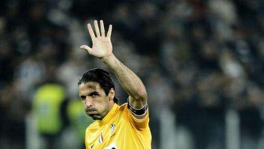 BUFFON A SKY: "Non rinunceremo a fare la nostra gara. Neuer ha tutto per segnare un'epoca"