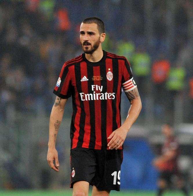 Il Messaggero - Bonucci si avvicina alla Juve, ma la chiave sono Caldara e Higuain