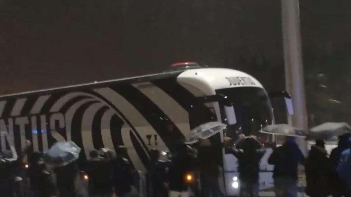 LIVE TJ - L'arrivo della Juventus all'Allianz Stadium (VIDEO)