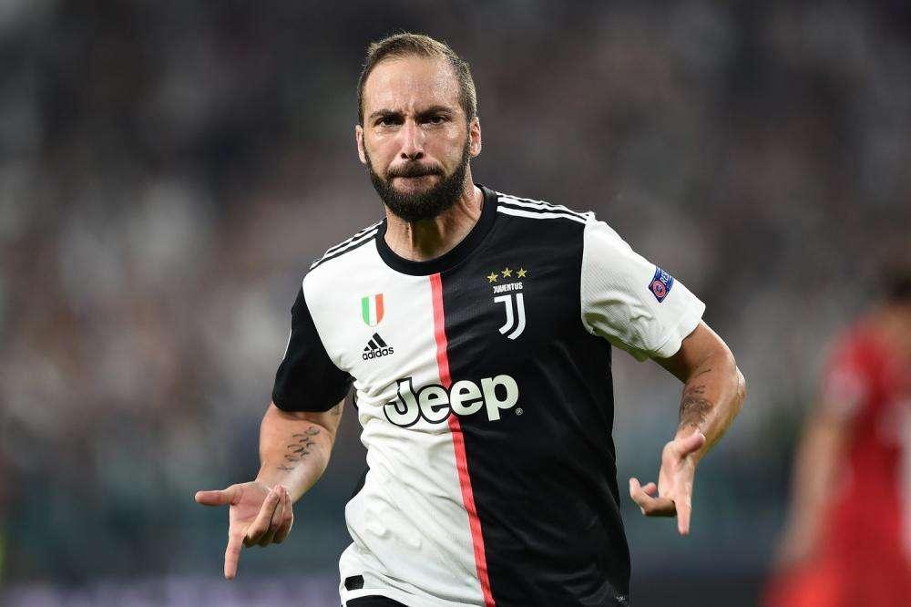 LIVE TJ - B. LEVERKUSEN-JUVENTUS 0-2 - GARA TERMINATA! La Juve torna a vincere con CR7 e Higuain. Record di punti nel girone