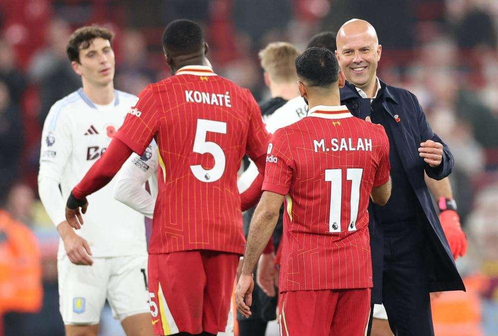 Calcio: Premier; Liverpool-Aston Villa 2-0, Reds a +5 sul City