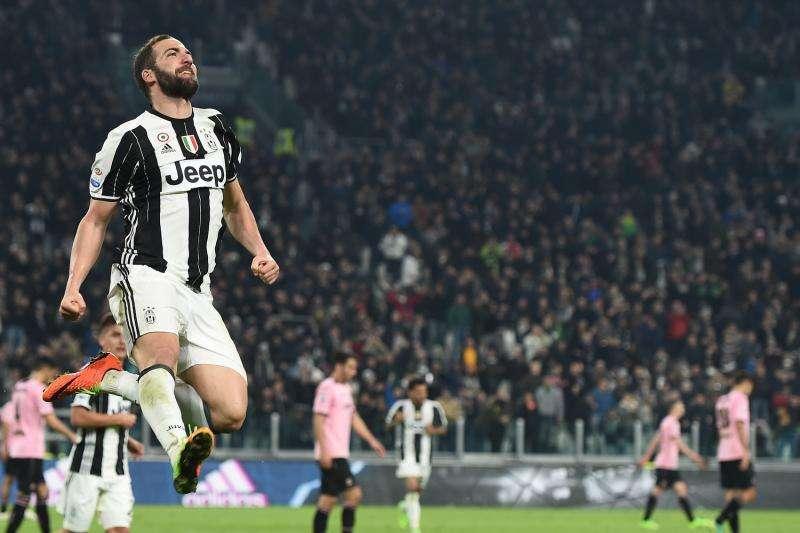 HIGUAIN a Sky: "Per niente pentito del passaggio alla Juve, sempre più convinto della decisione presa. A Napoli tre anni meravigliosi"