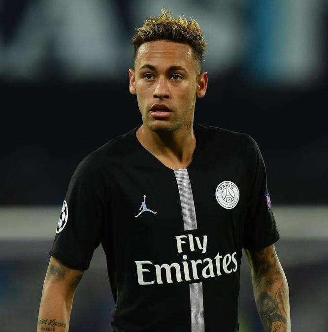 Dalla Spagna: "Il PSG ha offerto Neymar a United, Juventus e Real Madrid