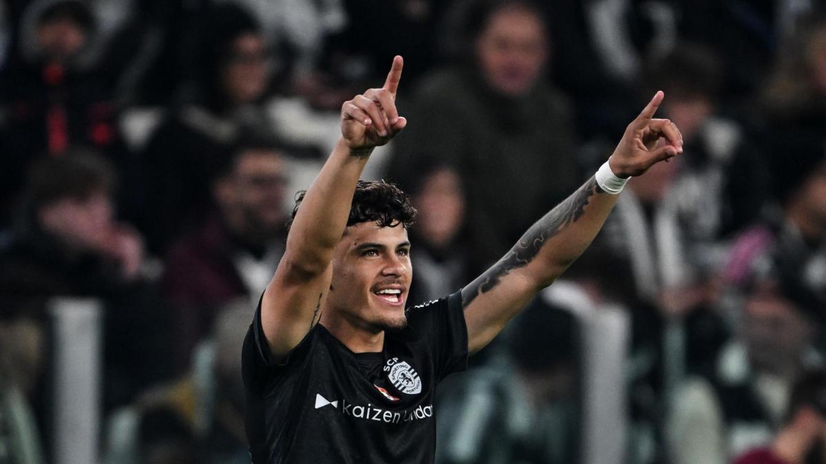 La Juventus accelera sul mercato estivo per Araujo
