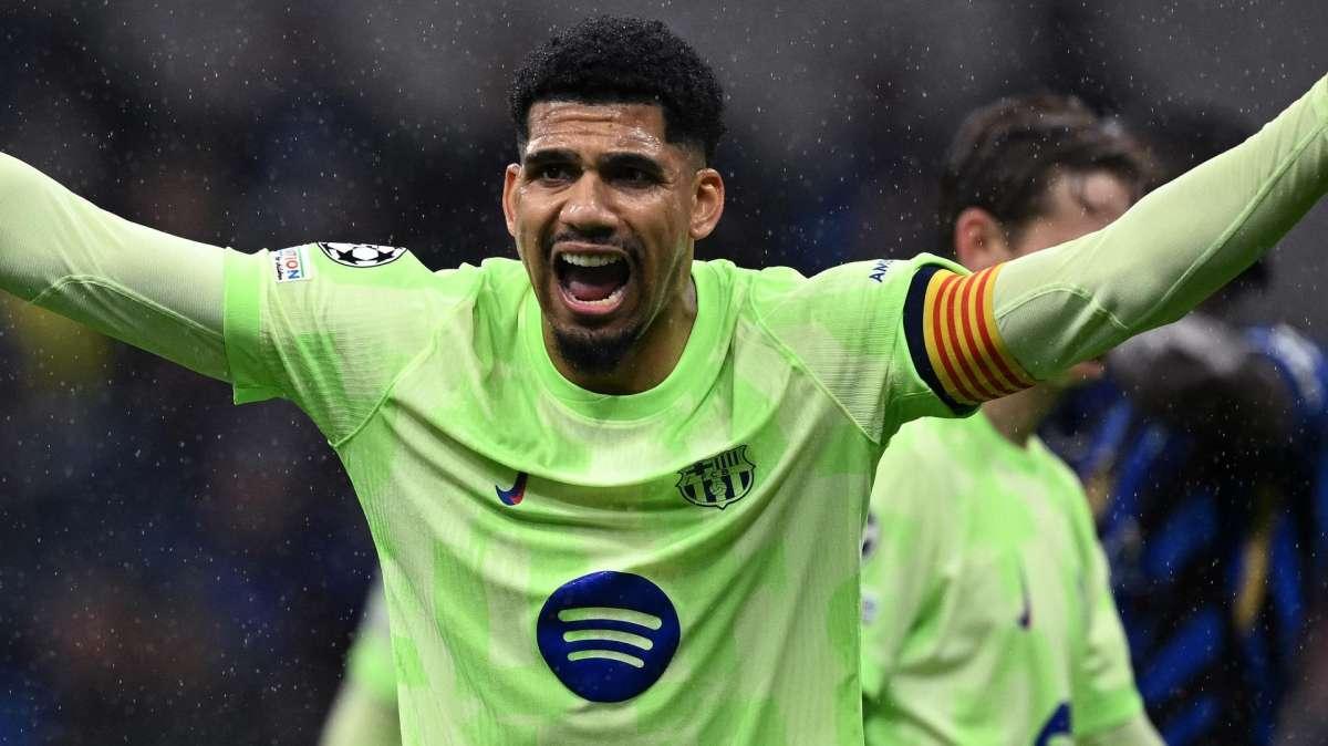 Dalla Spagna - Araujo, clausola da 60 milioni fino al 15 luglio. Juve alla finestra, per ora nessuna offerta al Barça