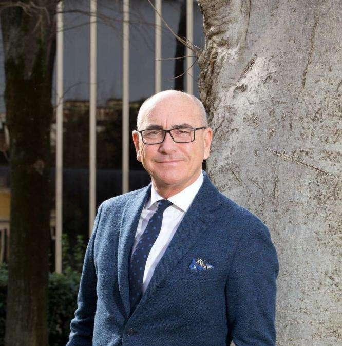 Bucchioni: "Arbitro napoletano per la Juve, l’ultima follia dei complottisti che non la smettono di inquinare il calcio. Dybala e la sua permanenza a Torino, non scommetterei un euro..."