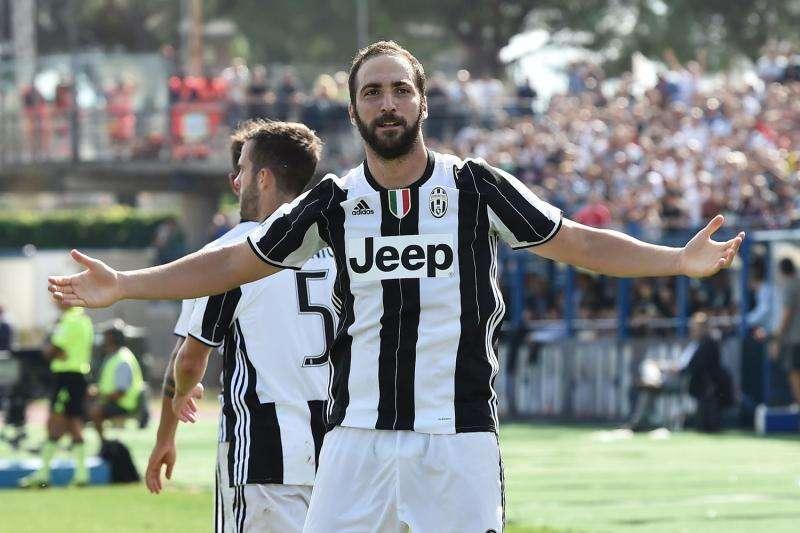 HIGUAIN A TYC SPORTS: "A molti non piaccio ma va bene così, quando non amerò più il calcio smettero, Dybala e Dani Alves...".