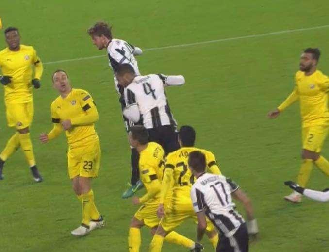 LIVE TJ - JUVENTUS - DINAMO Z. 2-0. Juve prima con Higuain e Rugani, si rivede un Dybala molto ispirato.