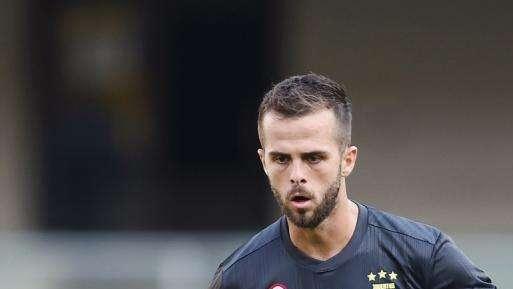 UFFICIALE - Pjanic rinnova con la Juve fino al 2023