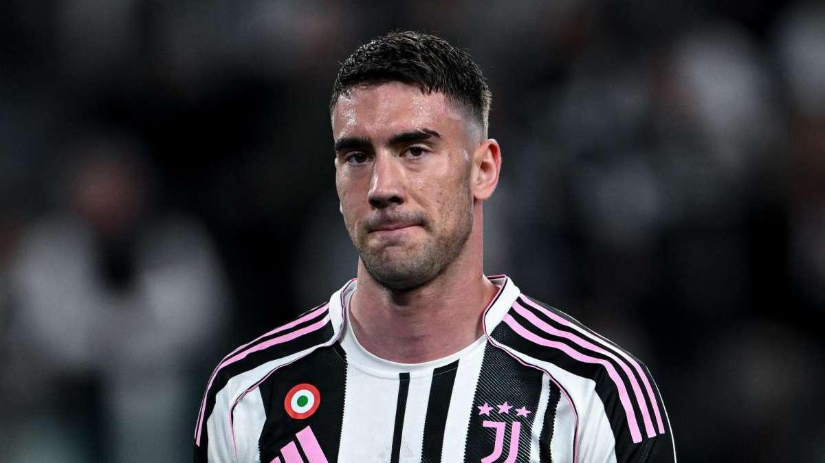 Juve, Vlahovic resta nella lista dei partenti anche in caso di arrivo di Conte 