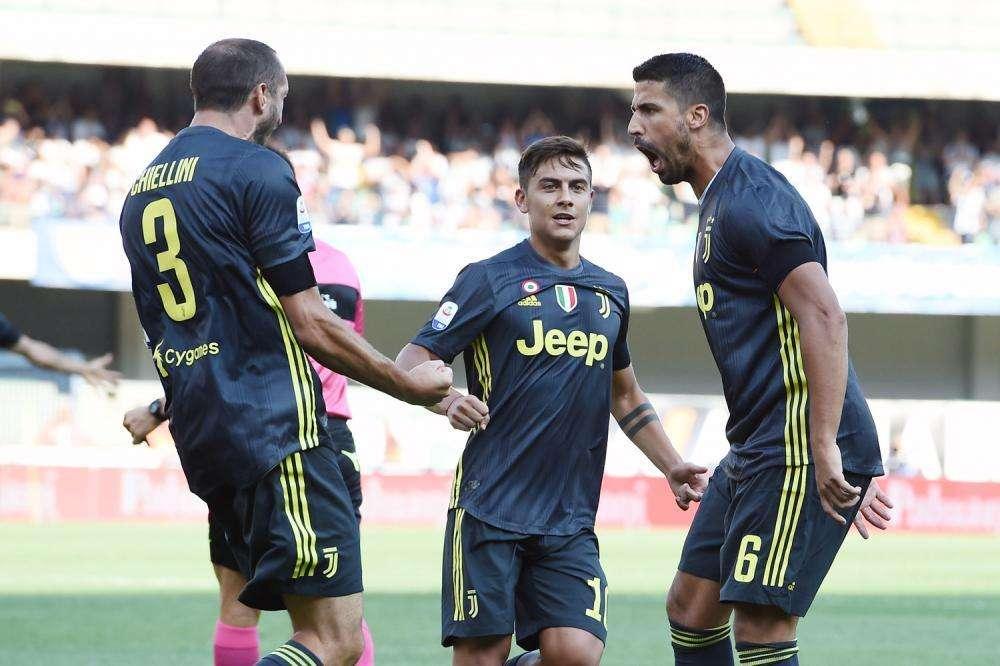 Khedira rende omaggio a Chiellini: "Bentornato amico mio"