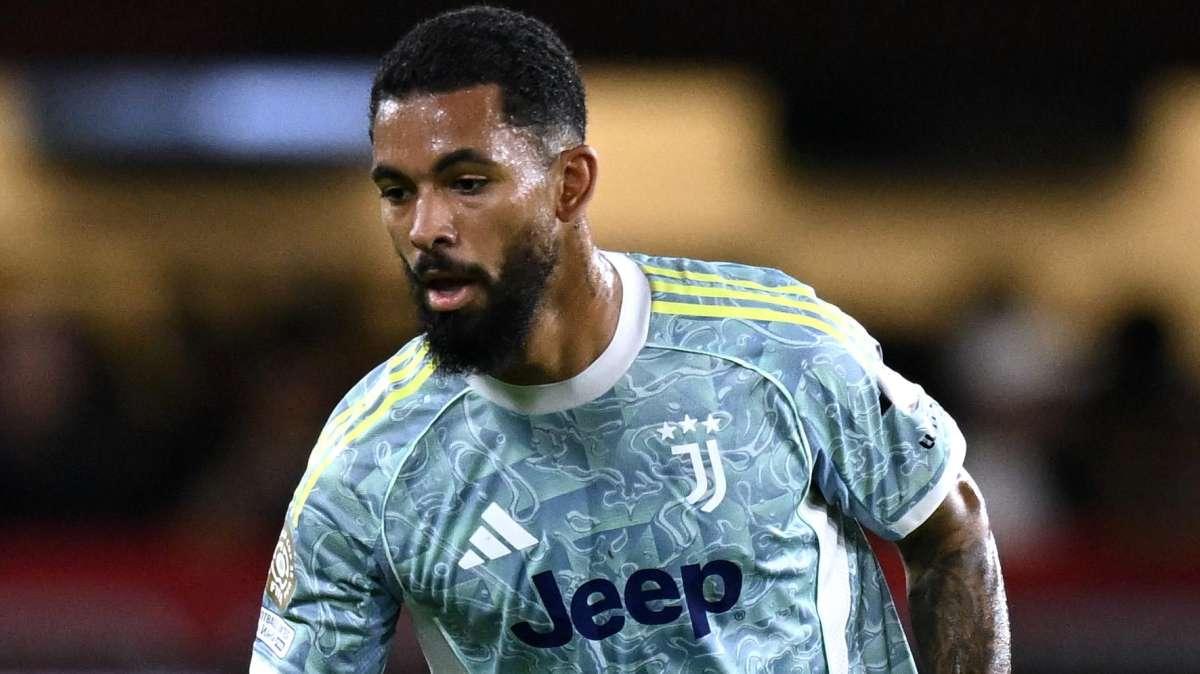 Romano: "Douglas Luiz, nessun contatto con il Como. Piace in Premier League"