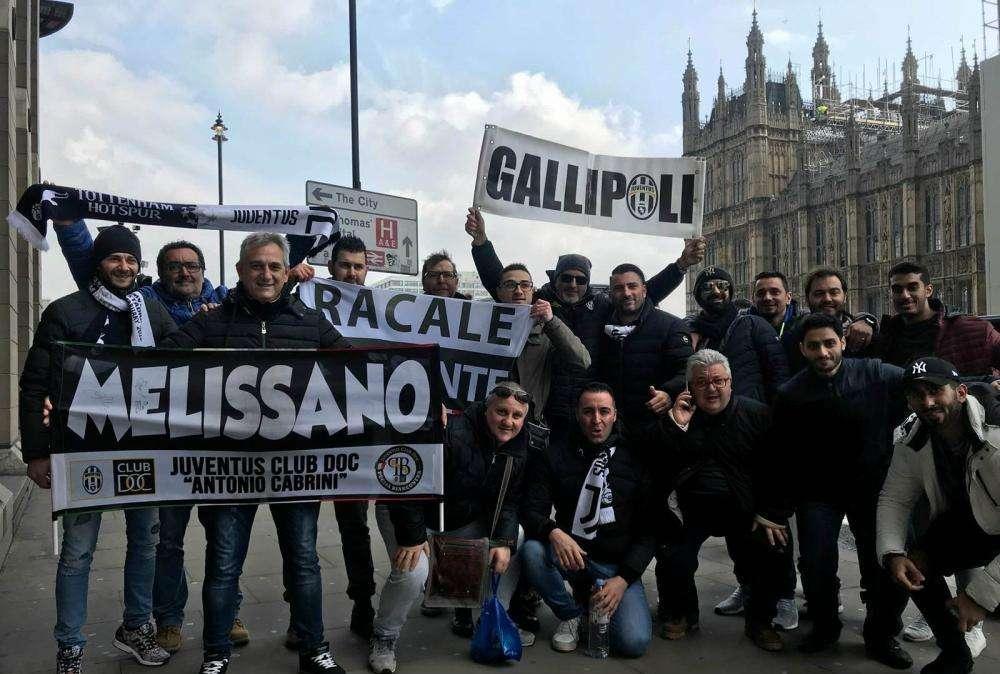 TJ - I tifosi bianconeri colorano Londra: "Pronti per stasera, speriamo di vivere una bella serata"