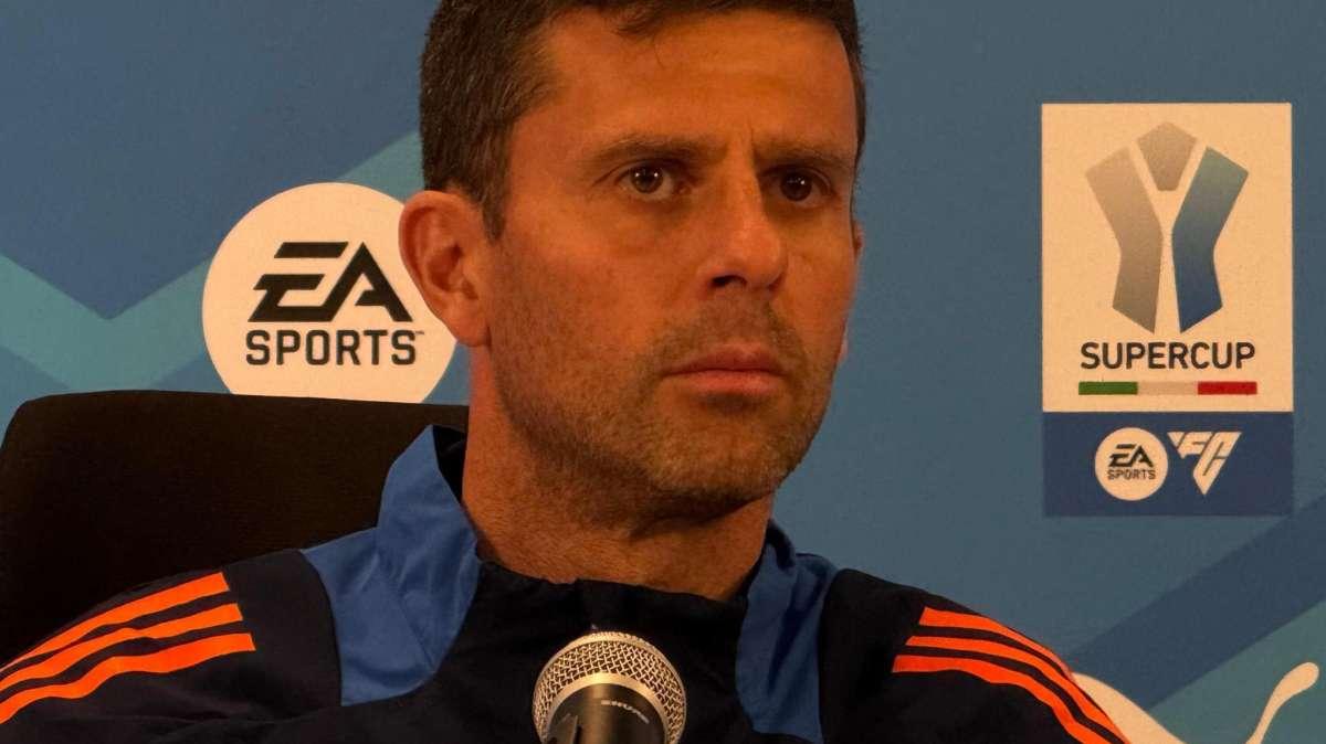 LIVE TJ - THIAGO MOTTA: “Avere abbondanza mi dà più possibilità di scelta. Vlahovic titolare? Non posso dirlo”. KOOPMEINERS: “La vittoria contro il Milan ci ha dato fiducia”