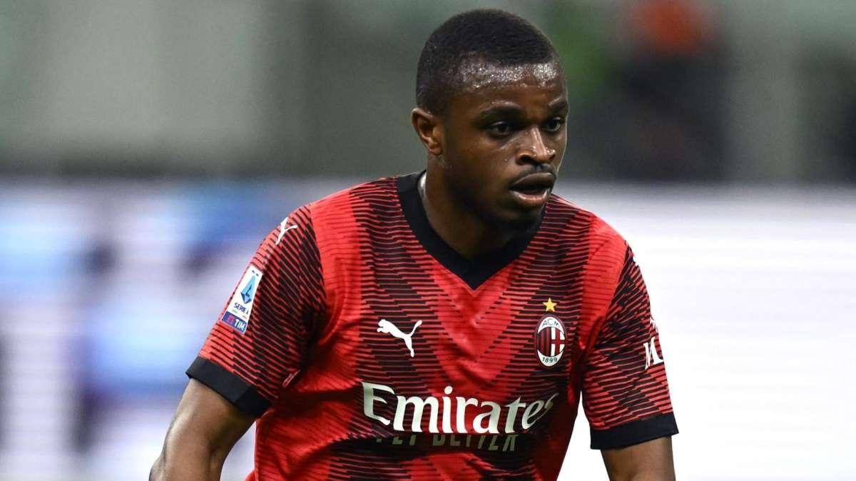 Romano: "Juventus in pressing per Kalulu, nuovi contatti previsti per oggi"