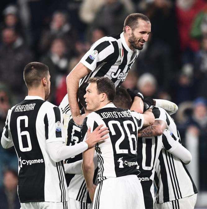 Martorelli: "La Juve non ha bisogno di muoversi sul mercato ma sui giovani..."
