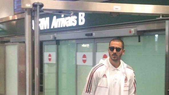LIVE MERCATO - Maxi trattativa Juventus-Milan, tutto fatto. Higuain arrivato a Milano: "Sono felice, ringrazio anche tifosi bianconeri". Domani visite per Pipita e Caldara. Bonucci ha salutato i compagni