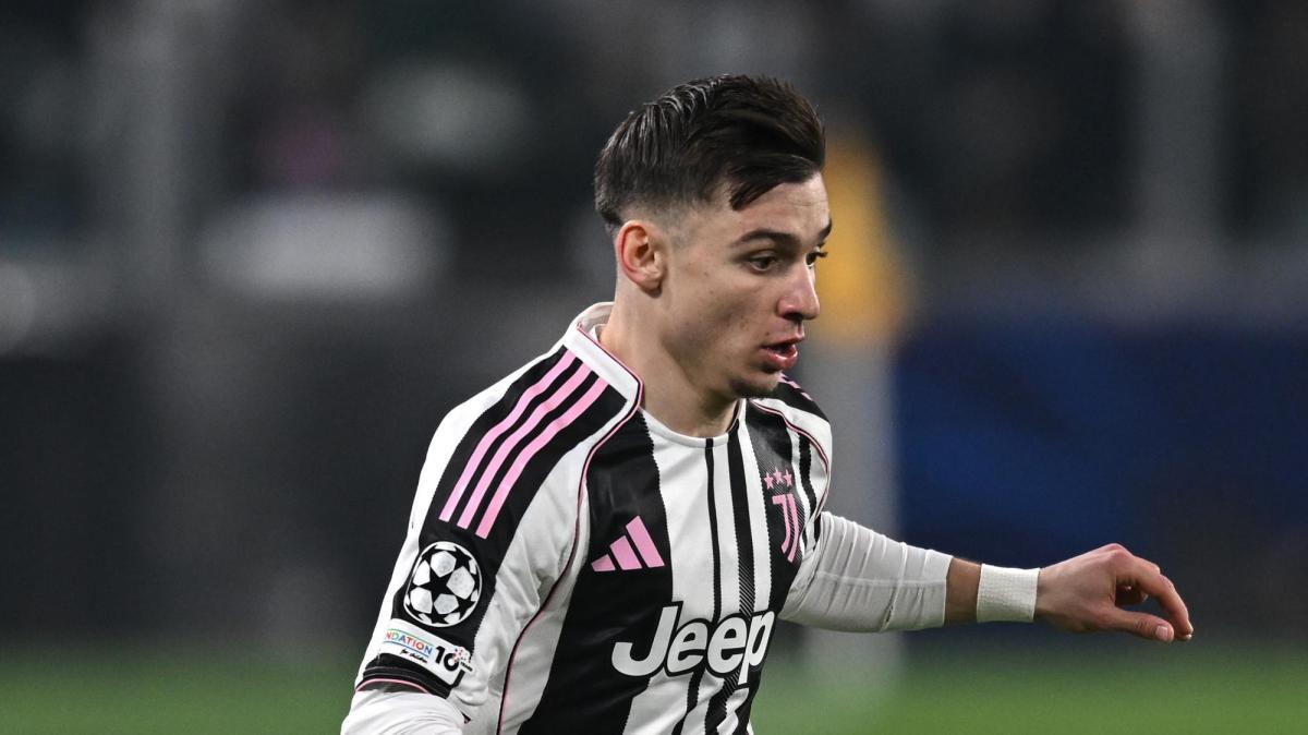 I convocati di Spalletti. Juve in ritiro a Bologna. Il tecnico bianconero verso la conferma del 3-4-2-1. Conceicao e Yildiz alle spalle di David 