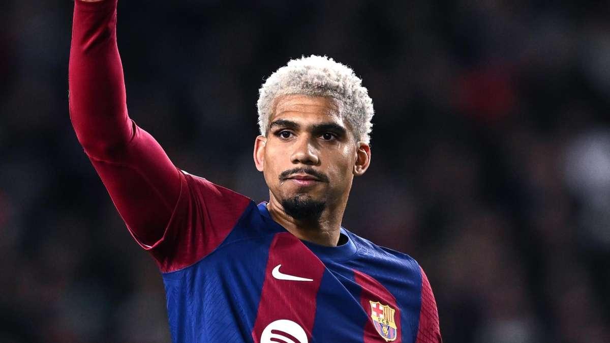 Araujo, ci sarebbe ancora anche la Juve ma il prezzo è folle...