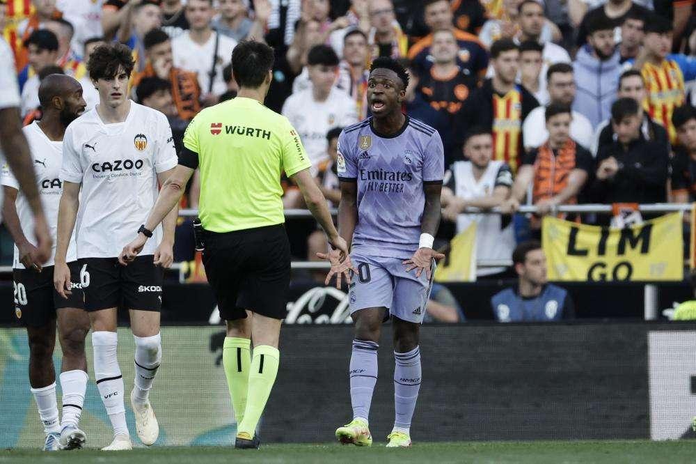"Spagna razzista", "No, ci denigri": è scontro Vinicius-Liga