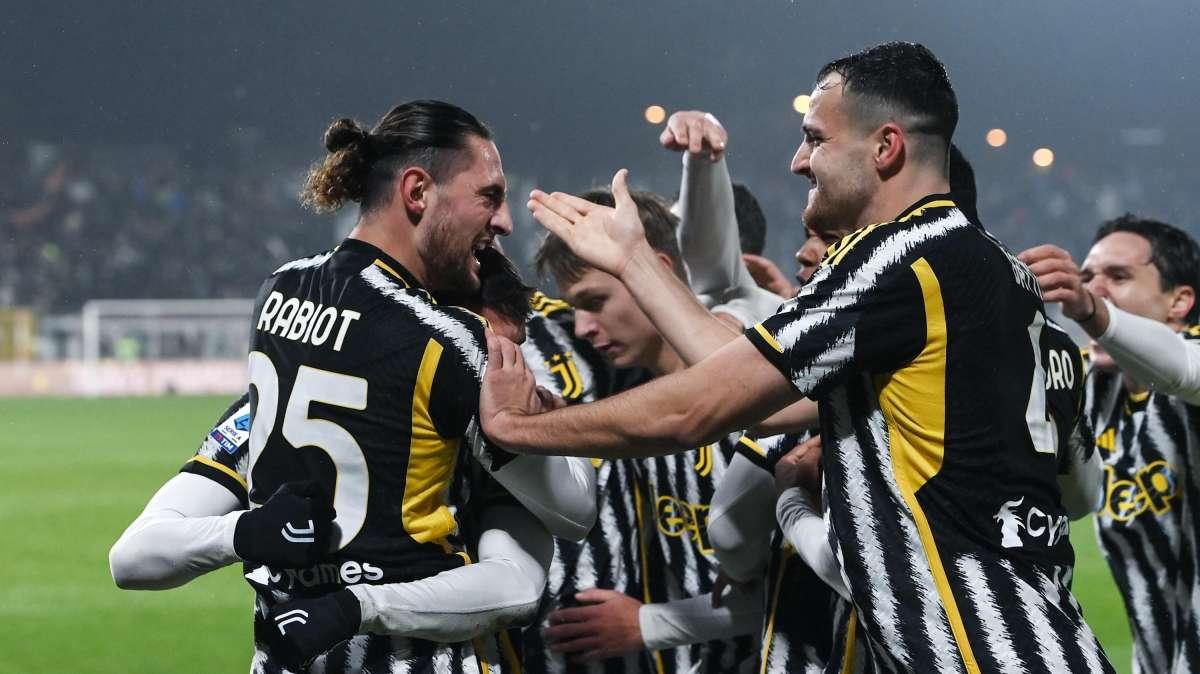 TMW - Allegri non chiede rinforzi a centrocampo, priorità a trequartista o esterno
