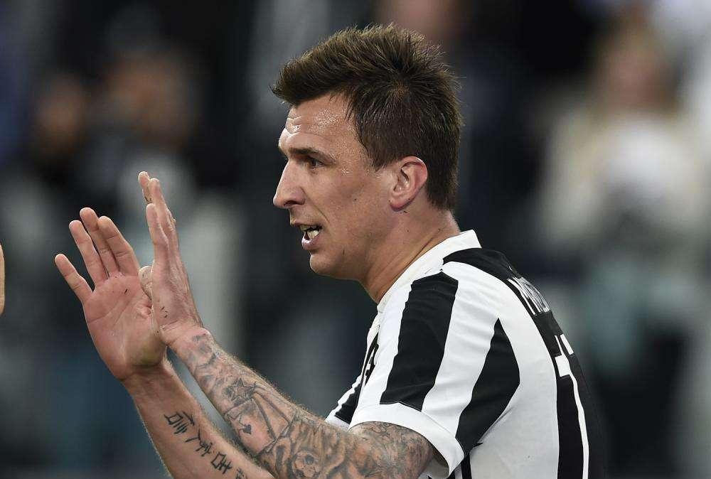 LIVE VINOVO - Juve arrivata in ritiro. 21 convocati. Out Marchisio. Tanti dubbi per Allegri. Ipotesi 4-2-3-1. Dubbio Matuidi - Mandzukic  