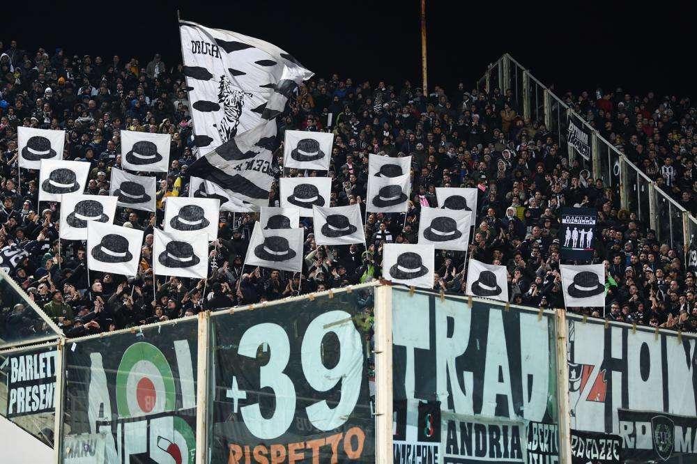 Gazzetta - Vergogna a Firenze 