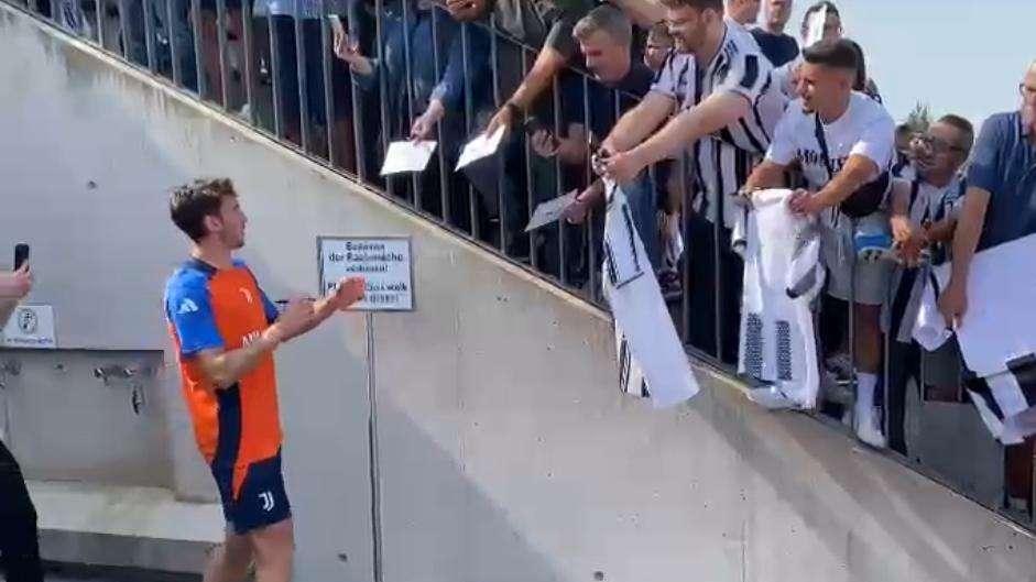 La Juventus su X: “Bentrovati, Bianconeri”