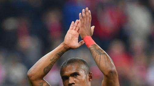 Douglas Costa-Juve, l'intermediario: "L'affare può ancora concretizzarsi"