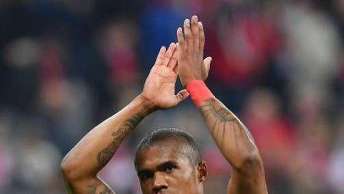 Sky - Finito l'incontro con Branchini. Risale Douglas Costa
