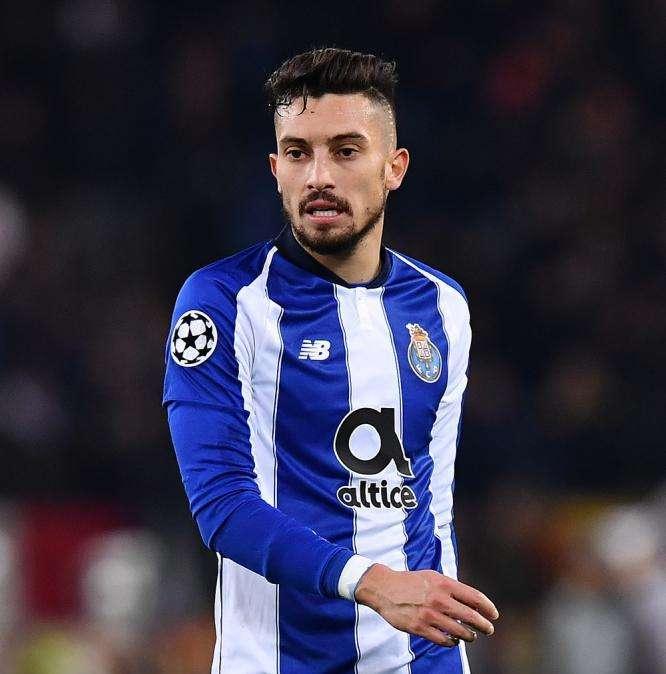 Telles, duello tra Psg e Chelsea 
