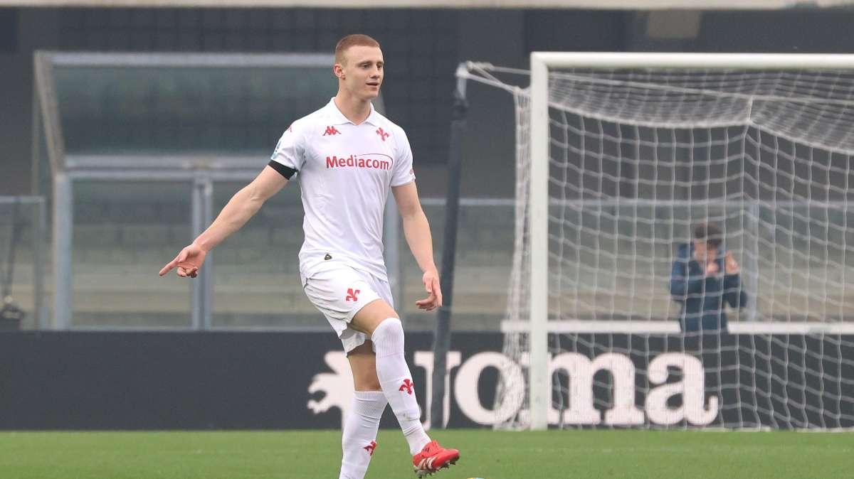 Repubblica - Juve e Napoli su Comuzzo, la Fiorentina spera nell'asta