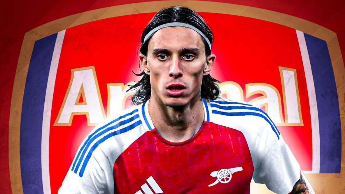 Arsenal già pazzo di Calafiori: i tifosi coniano un coro sulle note di 'That's Amore'