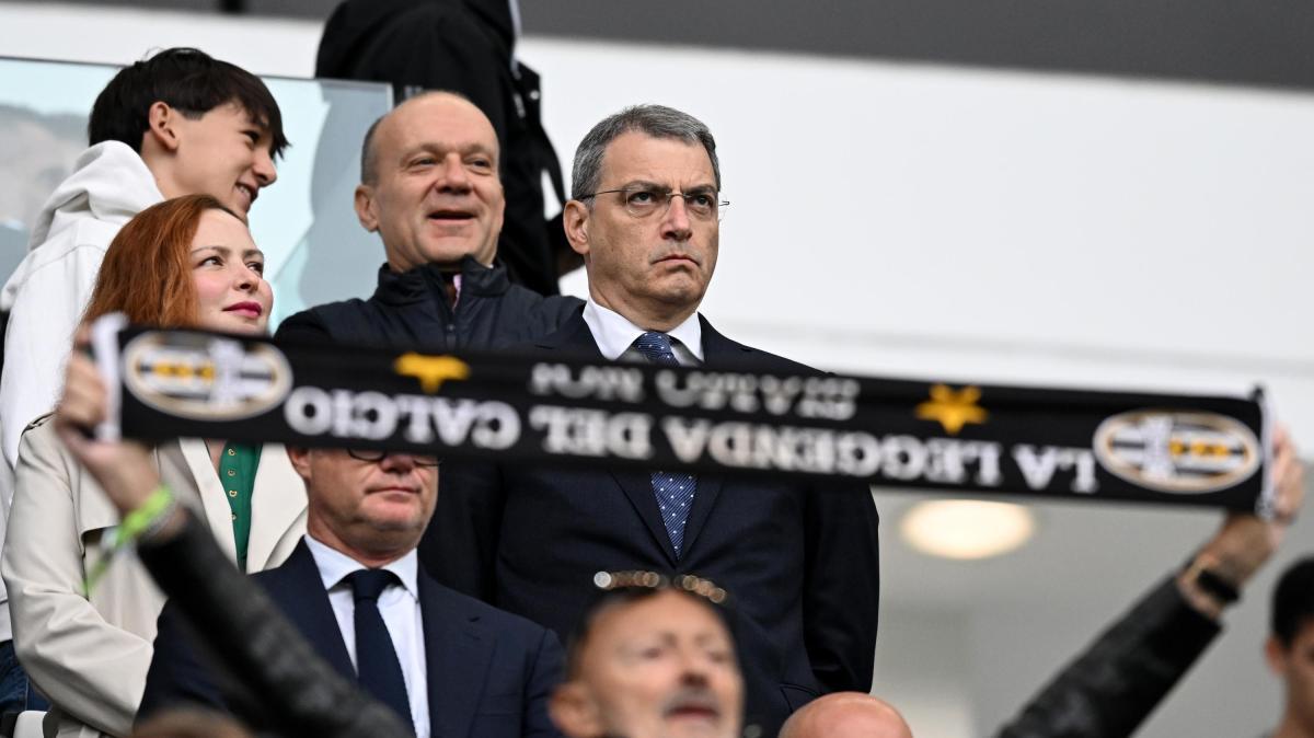 Damascelli: “Basso il livello dei dirigenti della Juve, Damien Comolli si porta sempre appresso in tribuna la moglie”